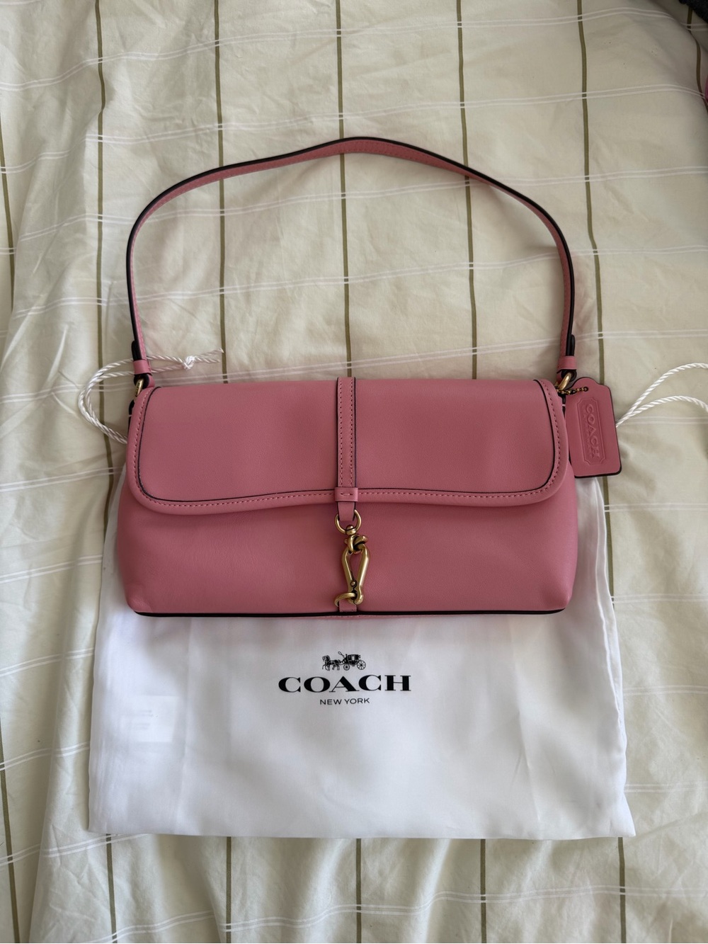 Coach Hamptons clip bag